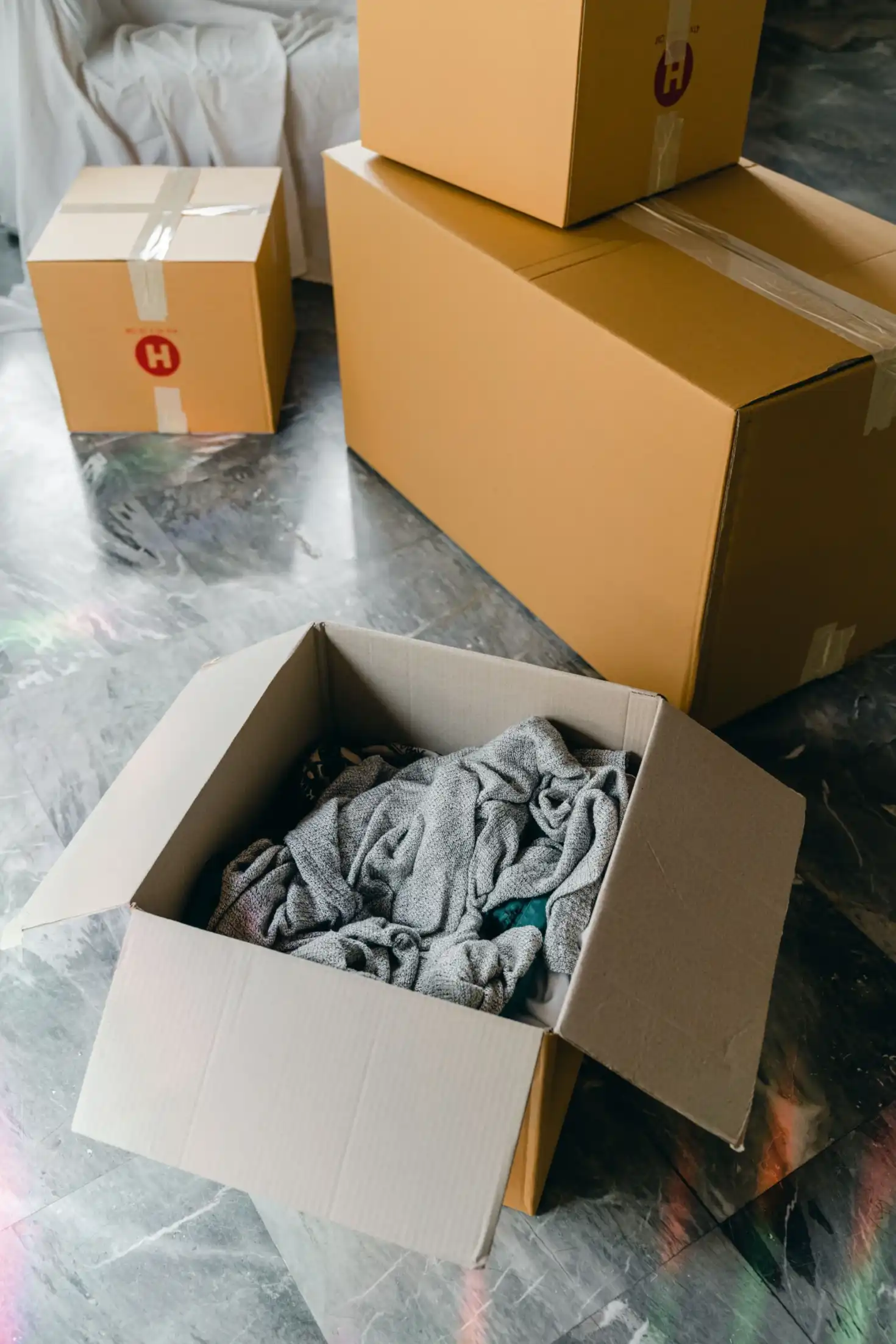 Move-in cleaning of a new home before unpacking